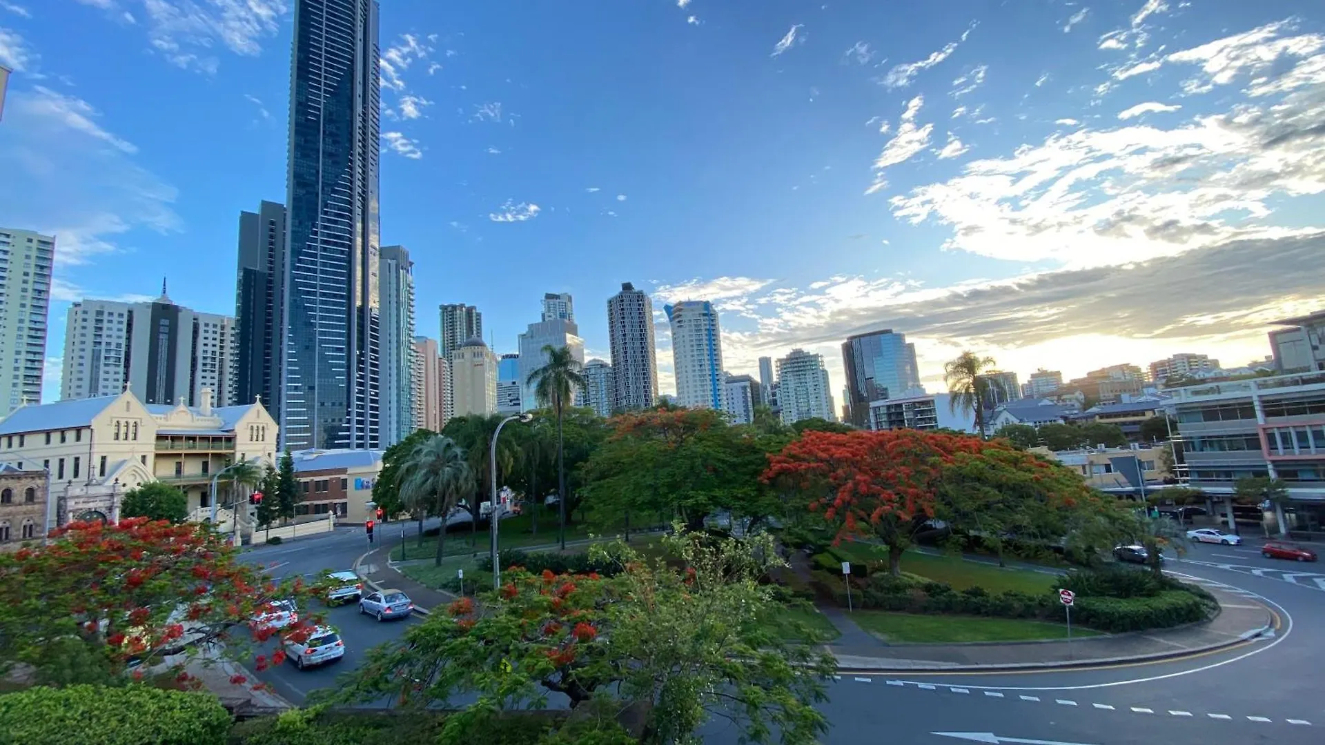 City/Valley Resort Apartment Brisbane